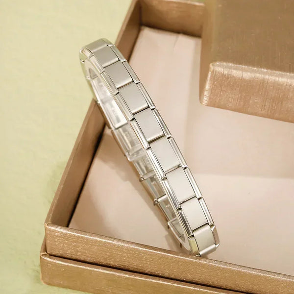 Trendy Matte Stainless Steel Charm Links Bracelet - Elegant metal Jewelry